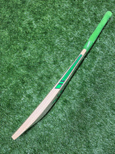 Load image into Gallery viewer, MB UMZ Vintage Green