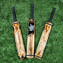 Load image into Gallery viewer, KS Sixer - Scoop Bat for Tennis Ball