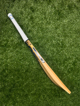 Load image into Gallery viewer, GM Maxi Signature Bat - 2026
