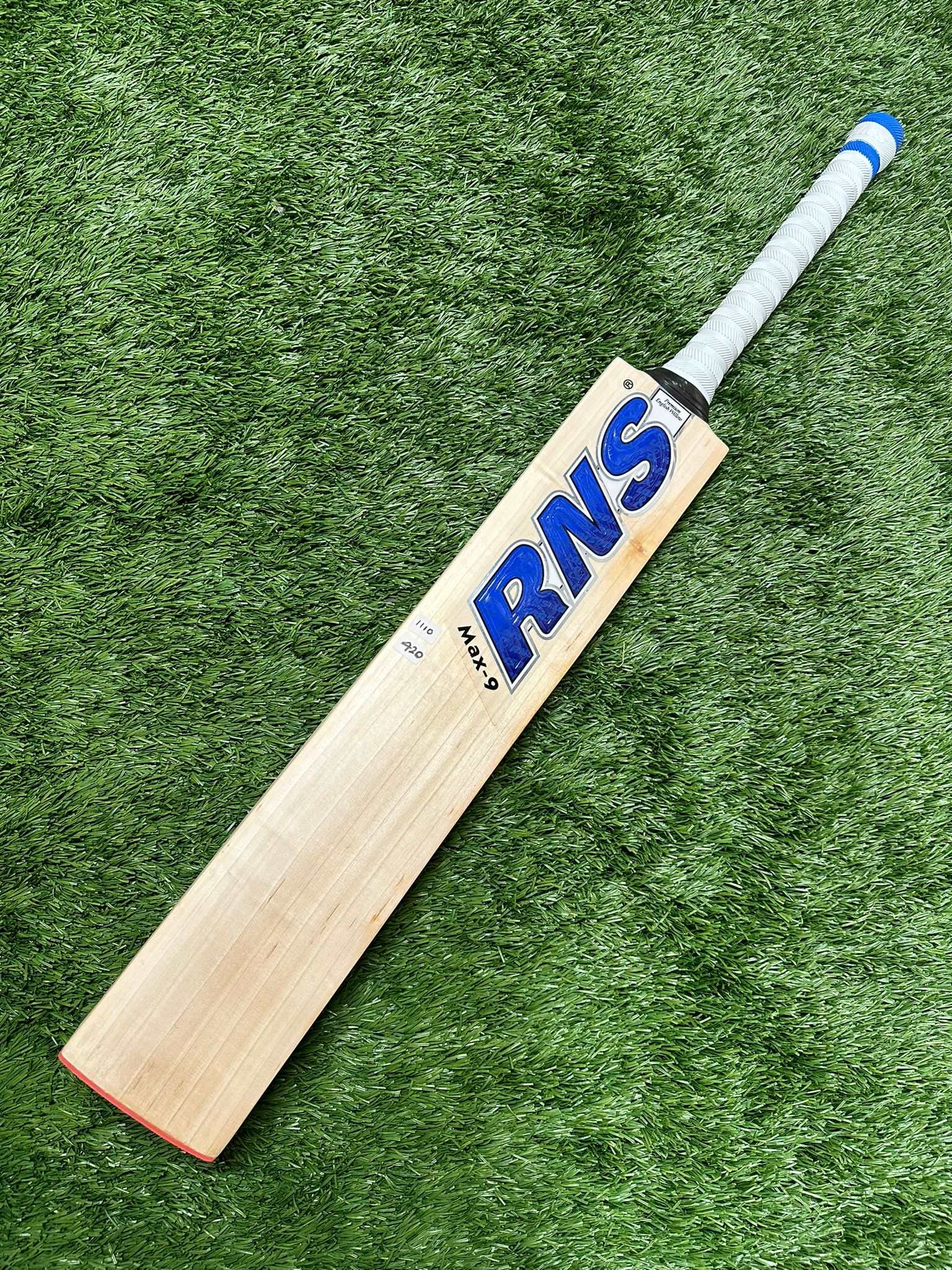 Cricket Bats | English Willow | Cricket | Kinetic Sports