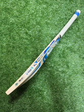 Load image into Gallery viewer, CA Gold 17
