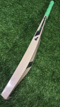 Load image into Gallery viewer, CA BA56 Cricket Bat King's Edition (Babar Azam)
