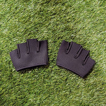 Load image into Gallery viewer, Fielding Gloves
